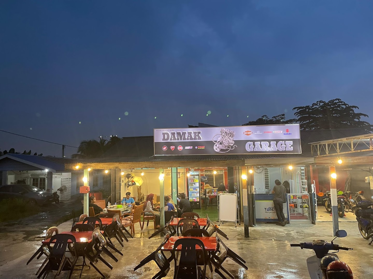 Damak Garage in Puchong