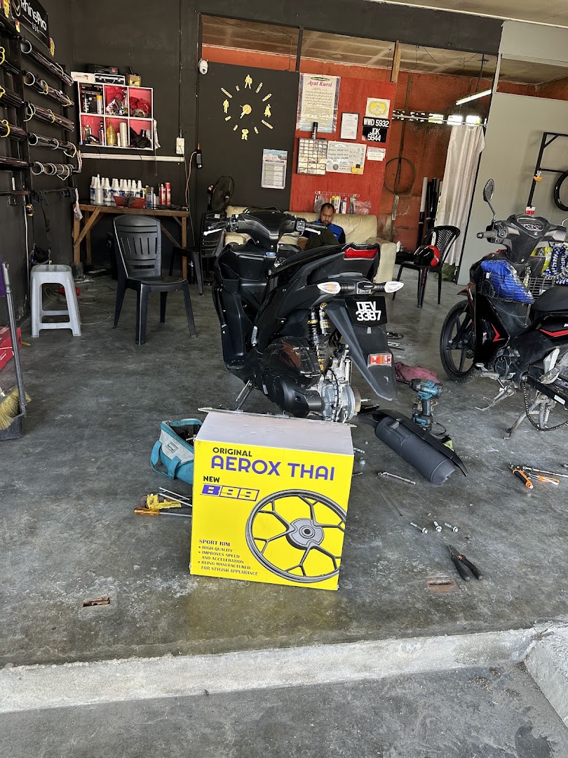 MEY GARAGE MOTOR — photo 4