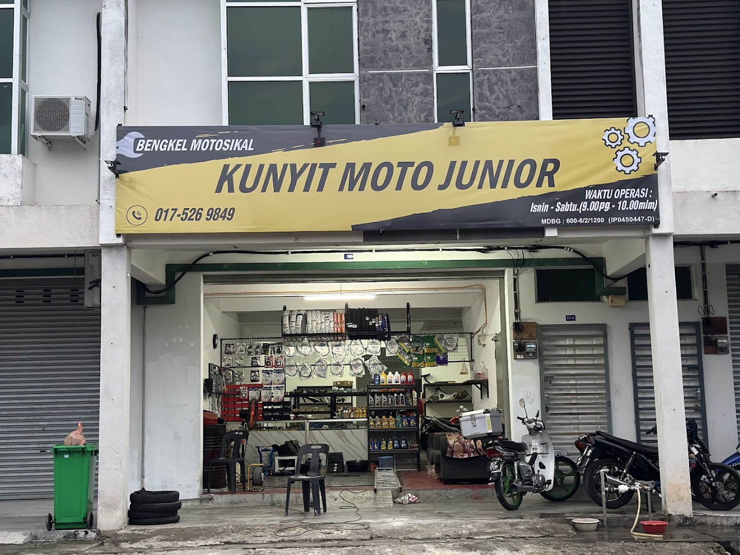 Bengkel Kunyit Motor Junior — photo 2