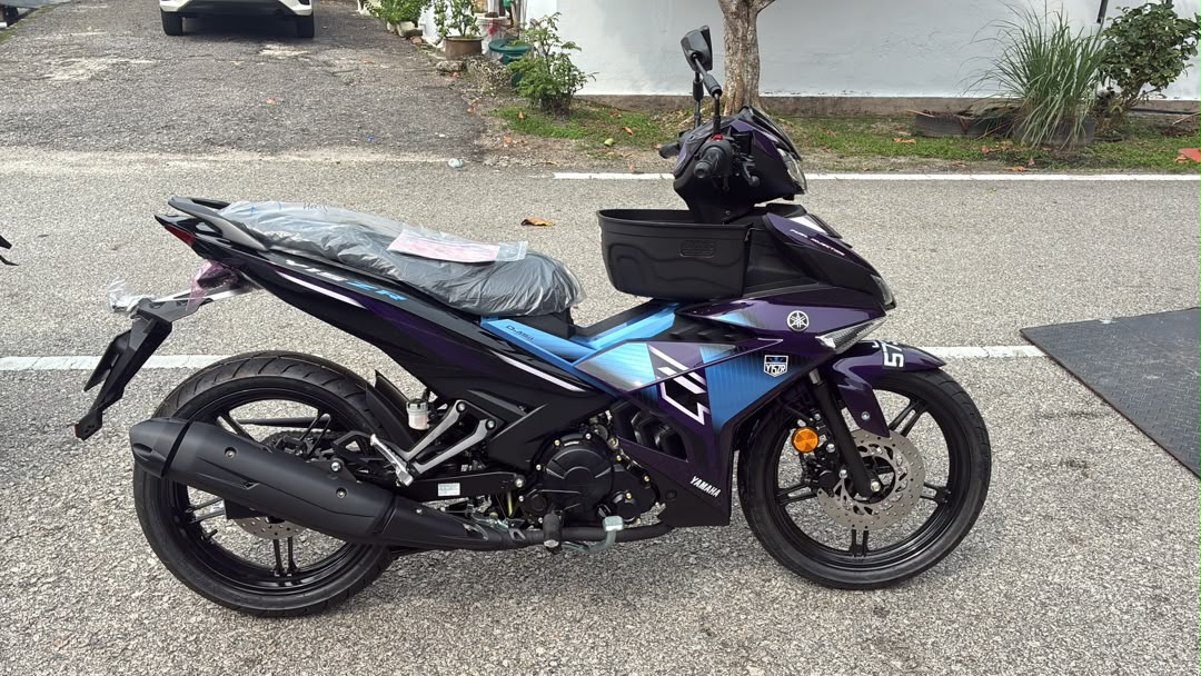 AT MAX MOTOR SDN BHD — photo 2
