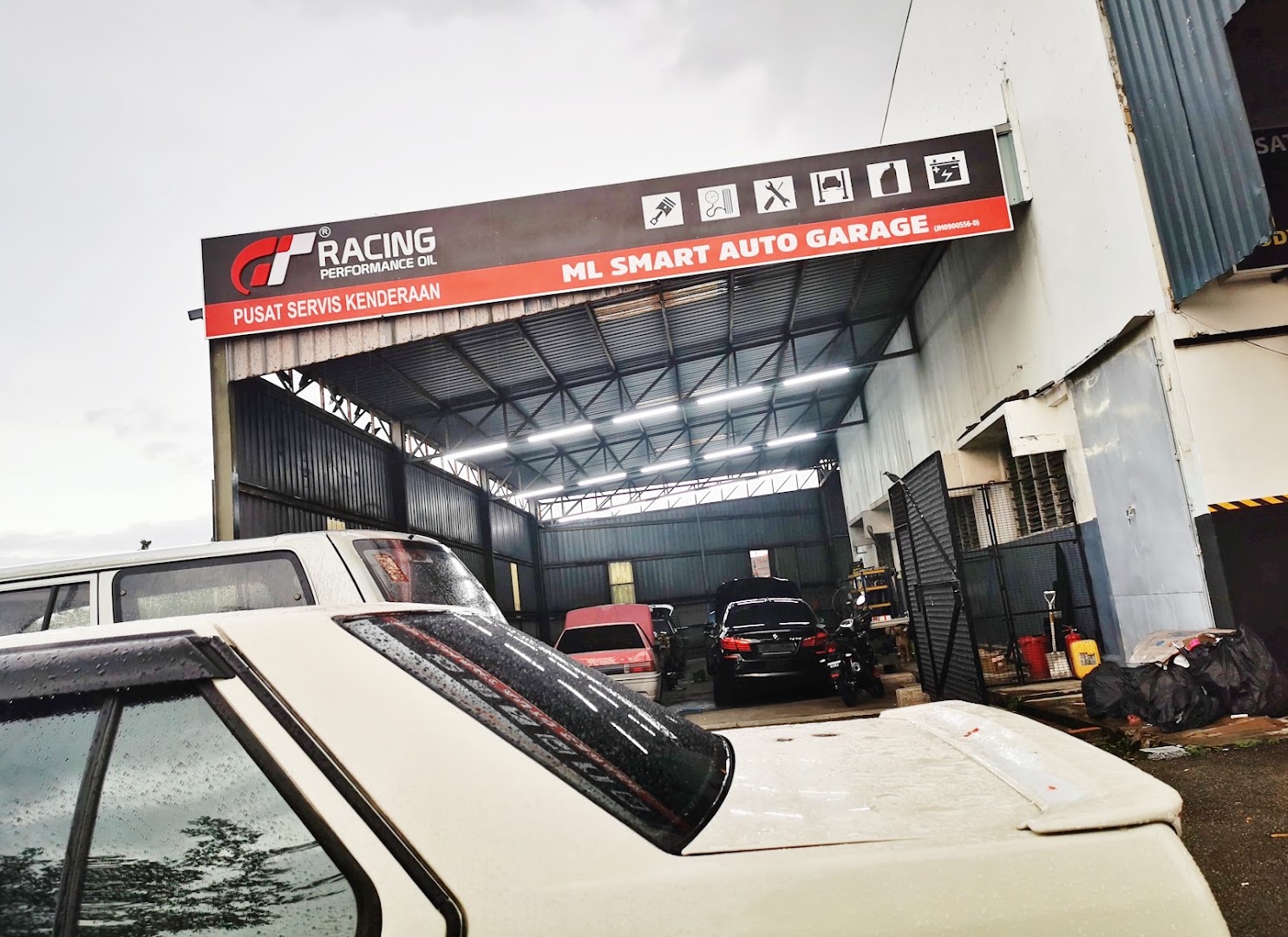 MlL Smart Auto Garage in Senai