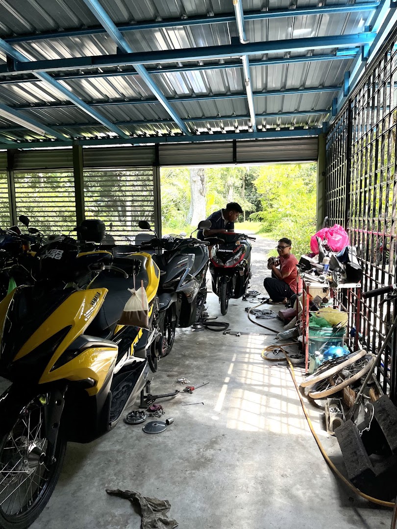 Amir Motorwork " Lazy Garage Workshop " — photo 3