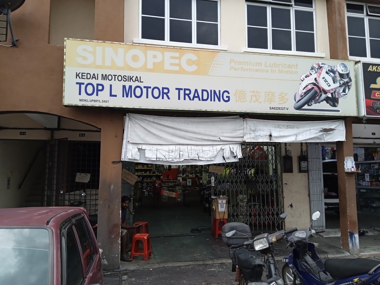 TOP L MOTOR TRADING in Banting