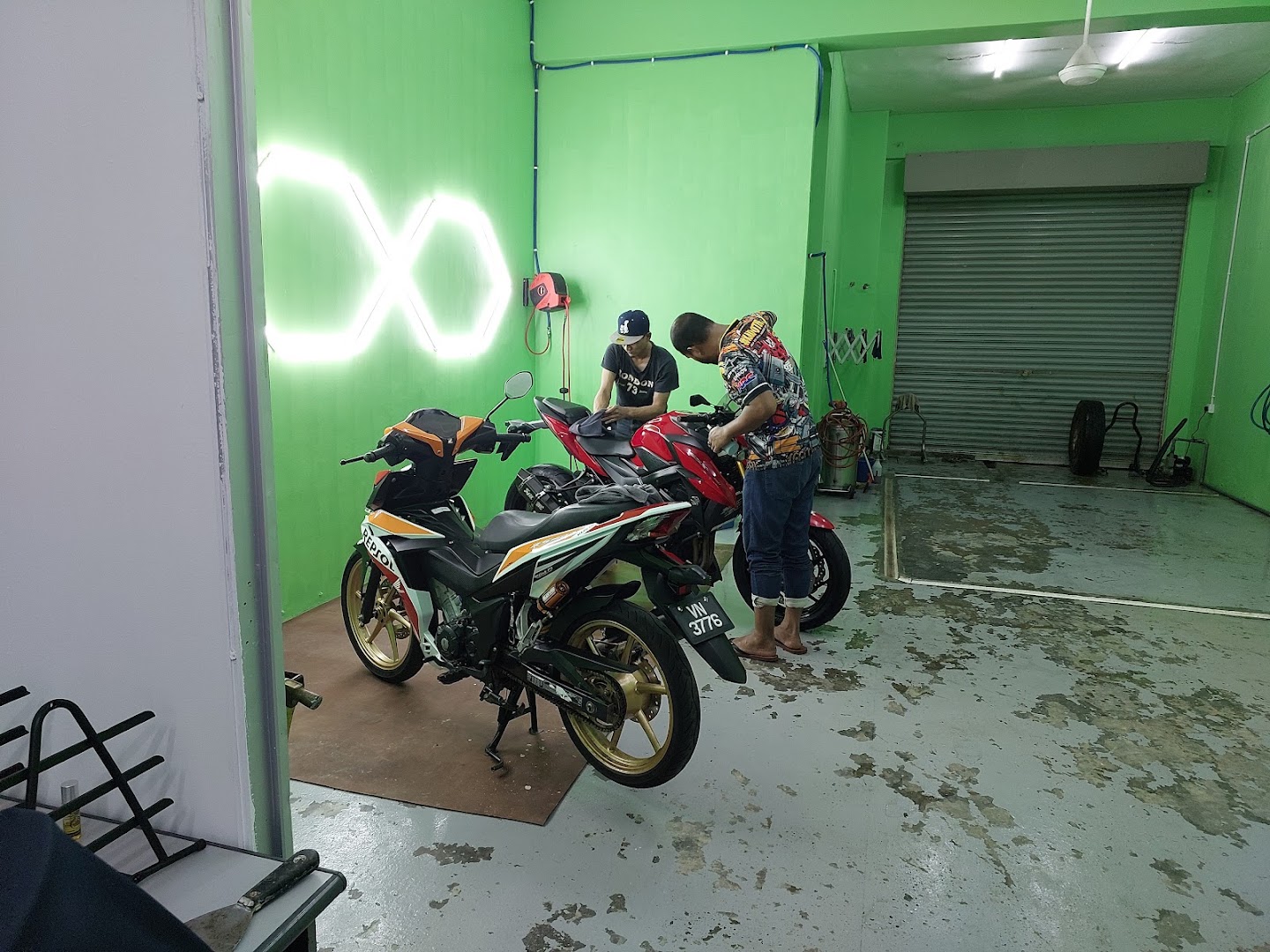 Suke Motor Bike Wash & Detailing Spa in Hulu Langat