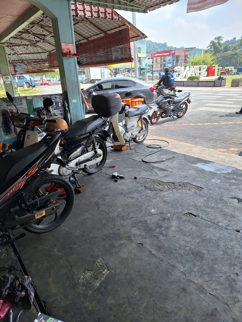 Castrol Bike Point - Bandar Baru Salak Tinggi Motor — photo 2