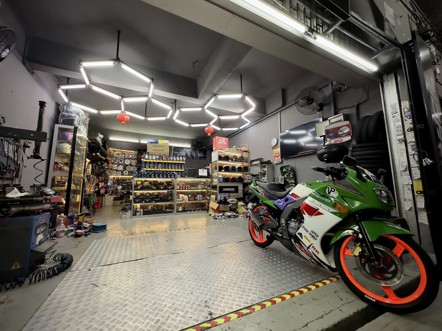 DashOil | Syarikat Way Seng Motor (NewShop_2023) — photo 3