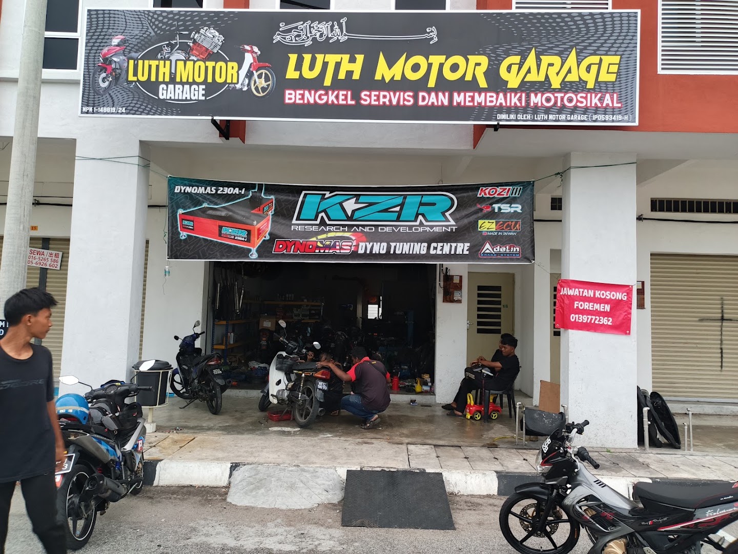 LUTH MOTOR GARAGE in Lumut