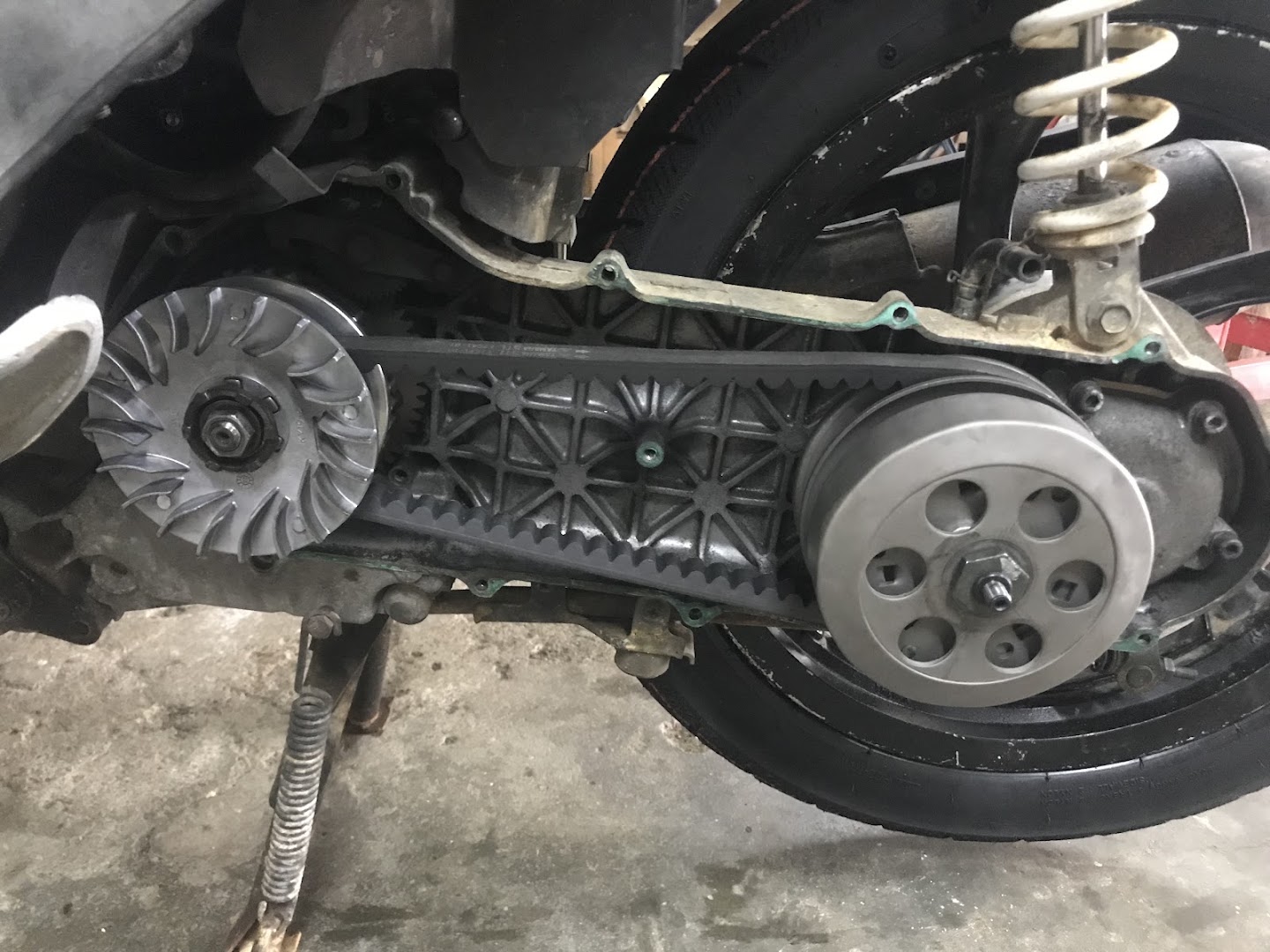 JIE MOTOR SPAREPART&SERVICE(MEMBEKAL ALAT GANTI MOTOSIKAL,REPAIR&SERVICE) in Bukit Besi