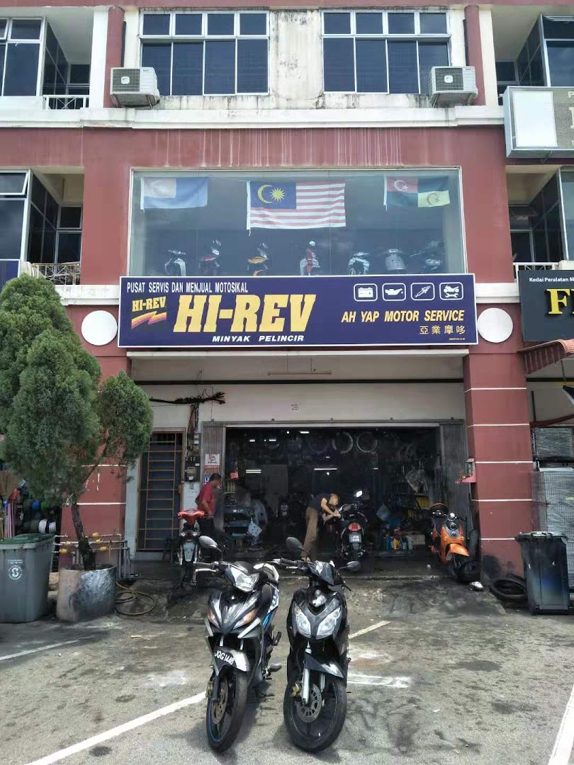 AH YAP MOTOR SERVICE in Muar