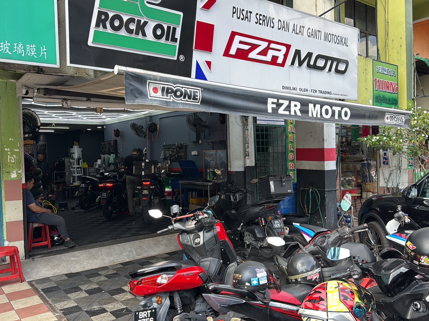 FZR MOTO in Batu Caves