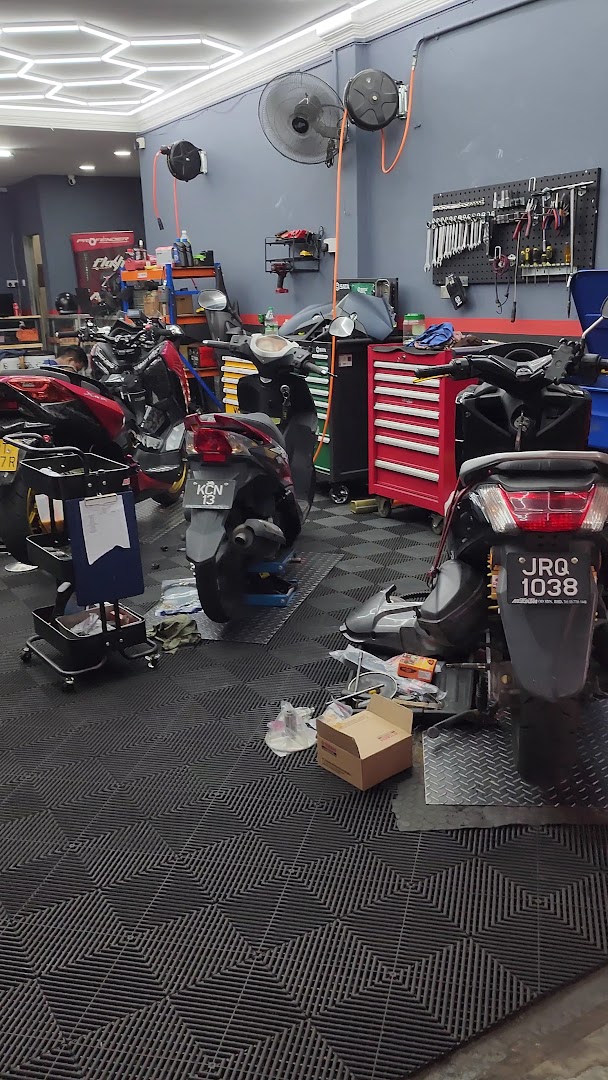 FZR MOTO — photo 2