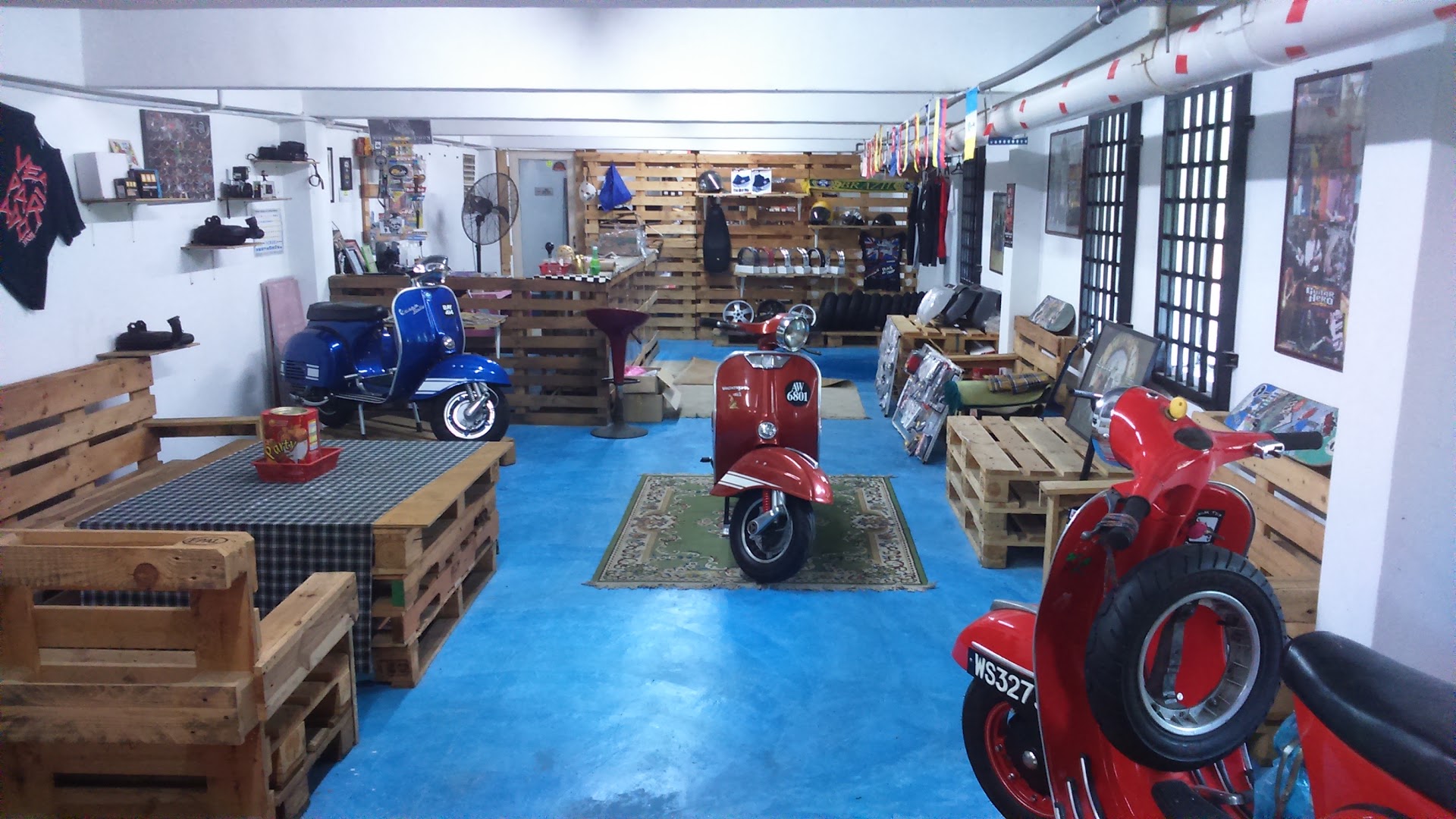 JTCF GARAGE — photo 2