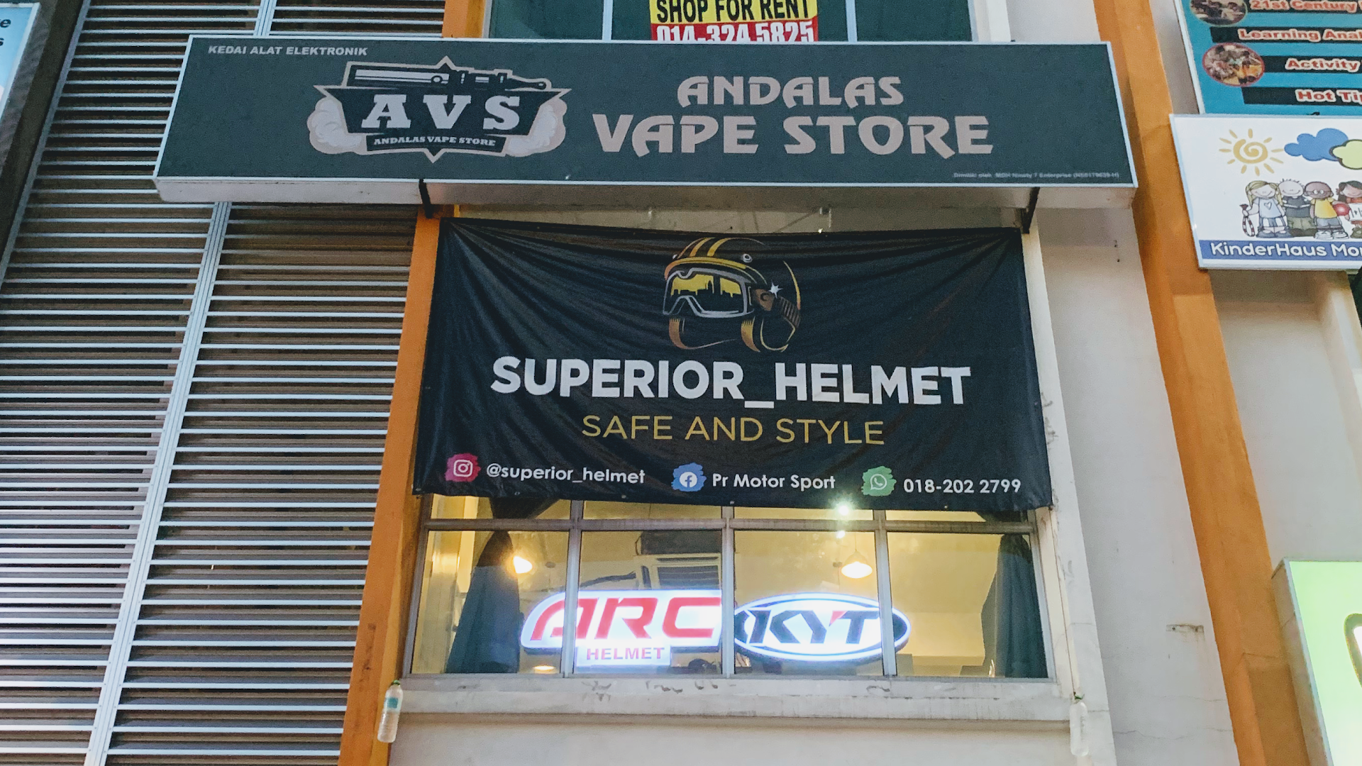 Superior Helmet in Klang