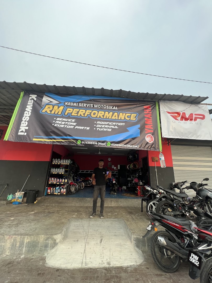 RM PERFORMANCE GARAGE — photo 2