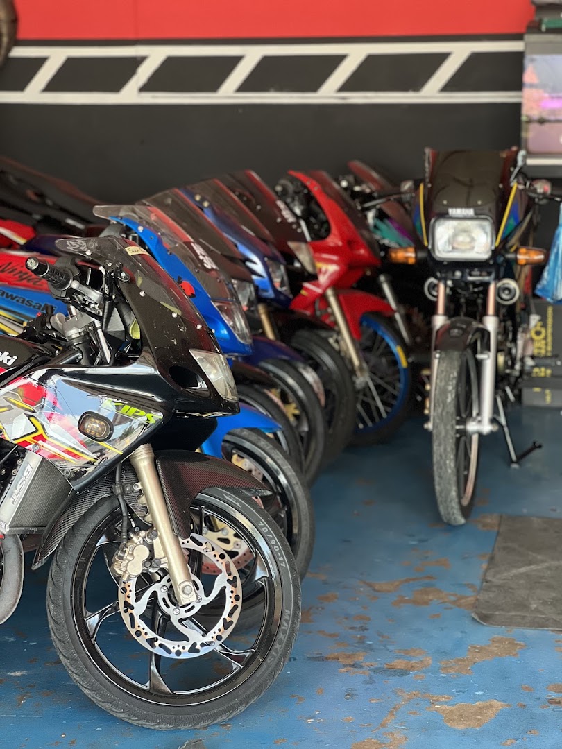 RM PERFORMANCE GARAGE — photo 3