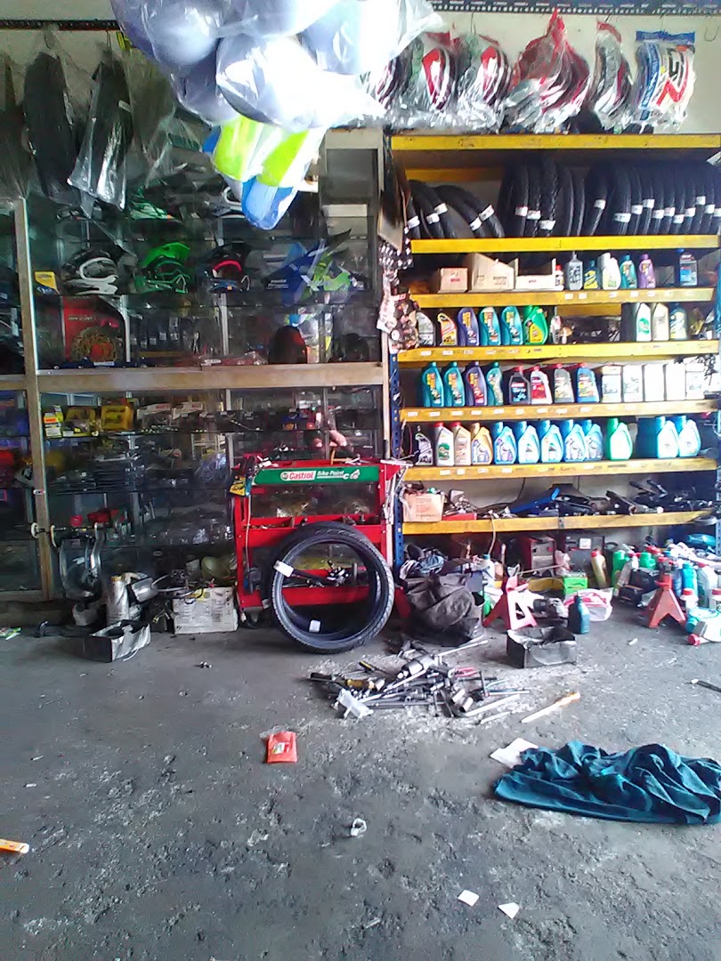 Marina Motor Teluk Batik — photo 3