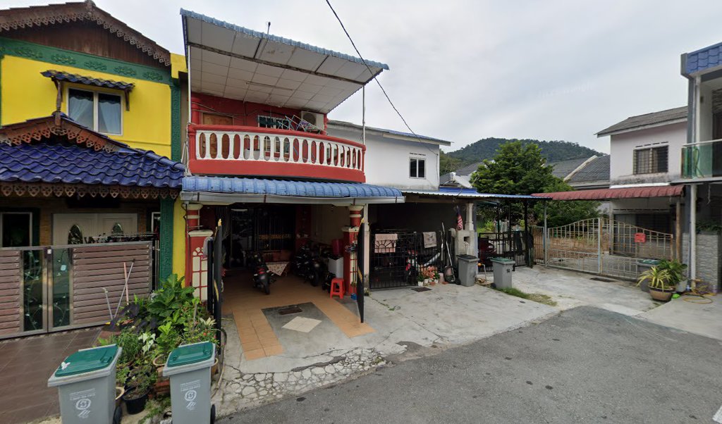 AYOT GARAJ in Batu Pahat