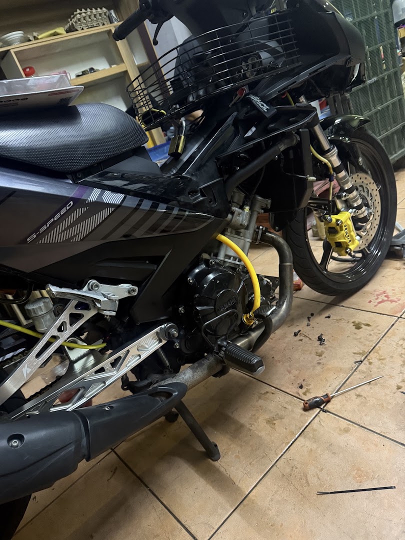 ALONG MOTORSPEED GARAGE in Ipoh
