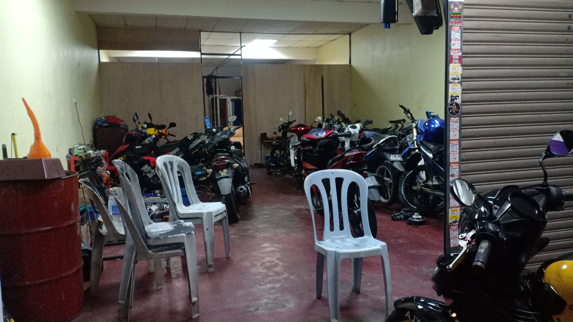 ALONG MOTORSPEED GARAGE — photo 3