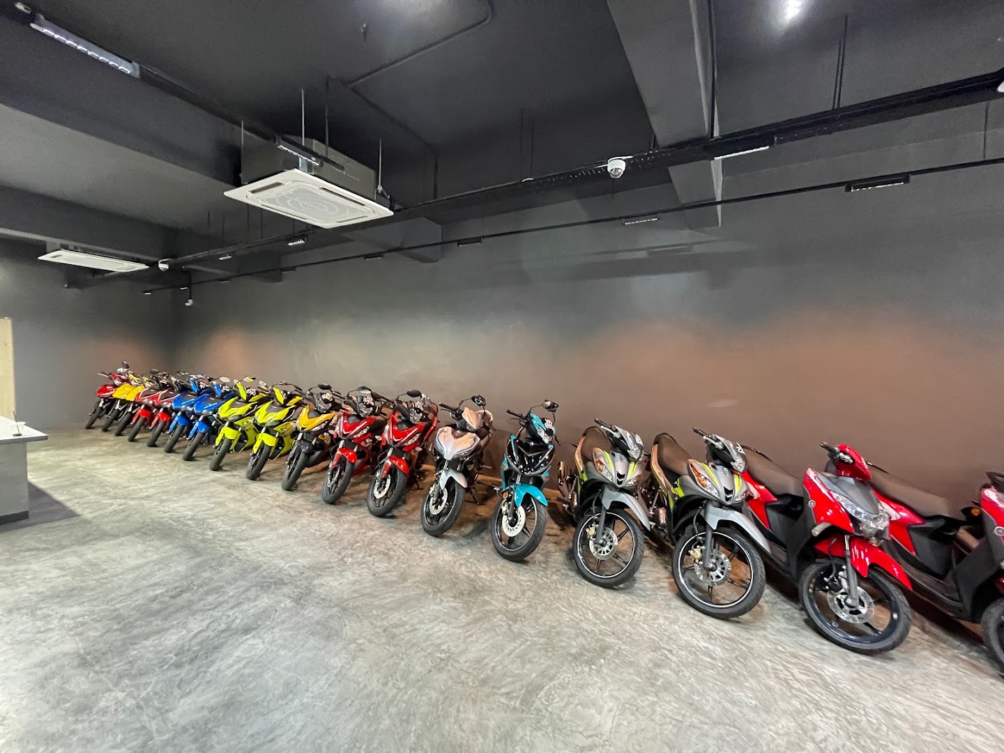 Brilliance Group Motorcycle — photo 2