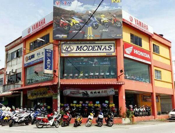 YONG FOO MOTOR S/B in Sepang