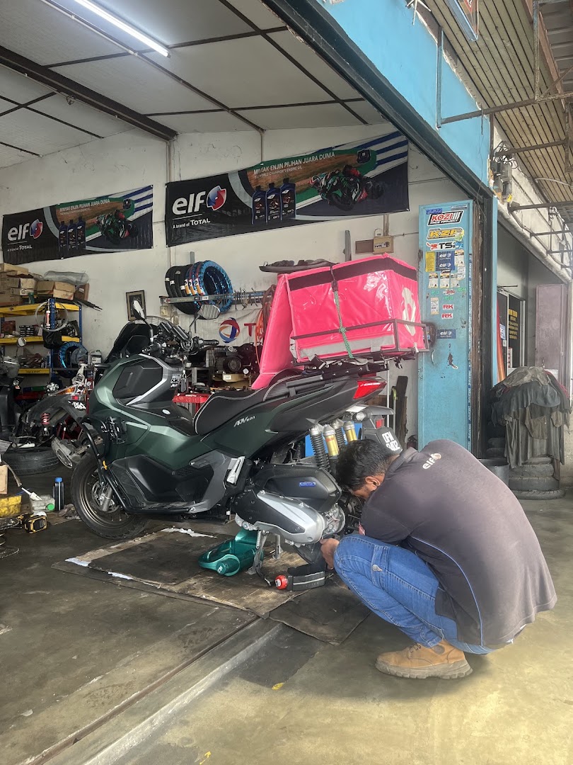 Izz garage motorsport — photo 3