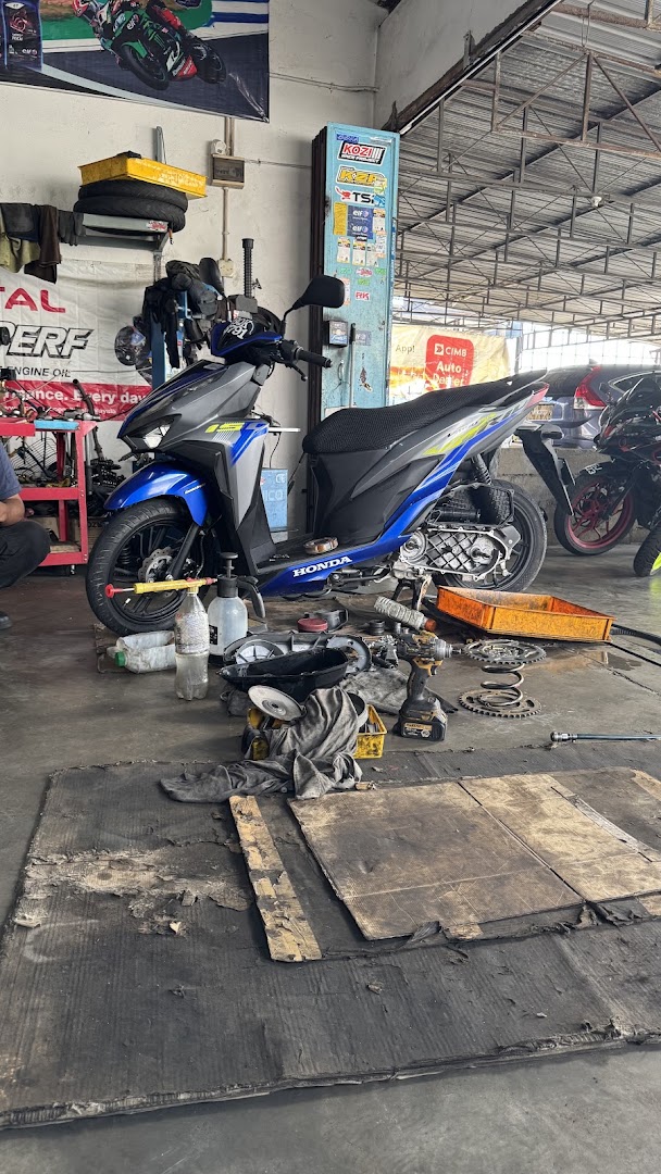 Izz garage motorsport — photo 5