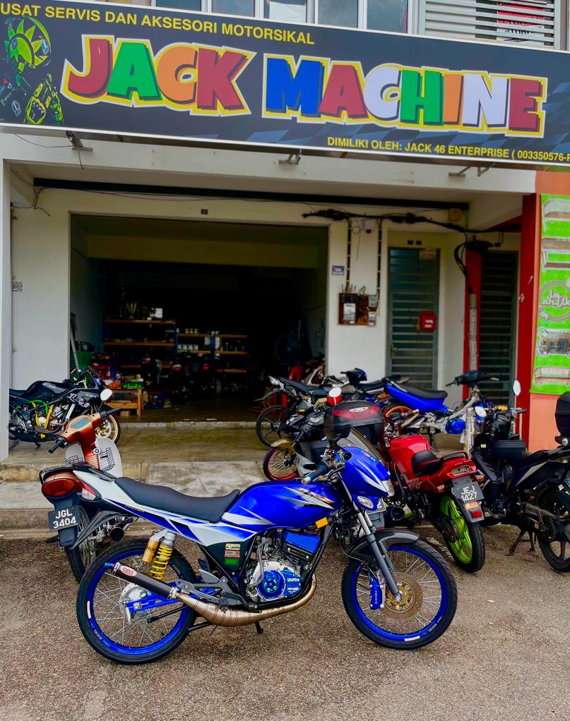 Jack Machine in Masai