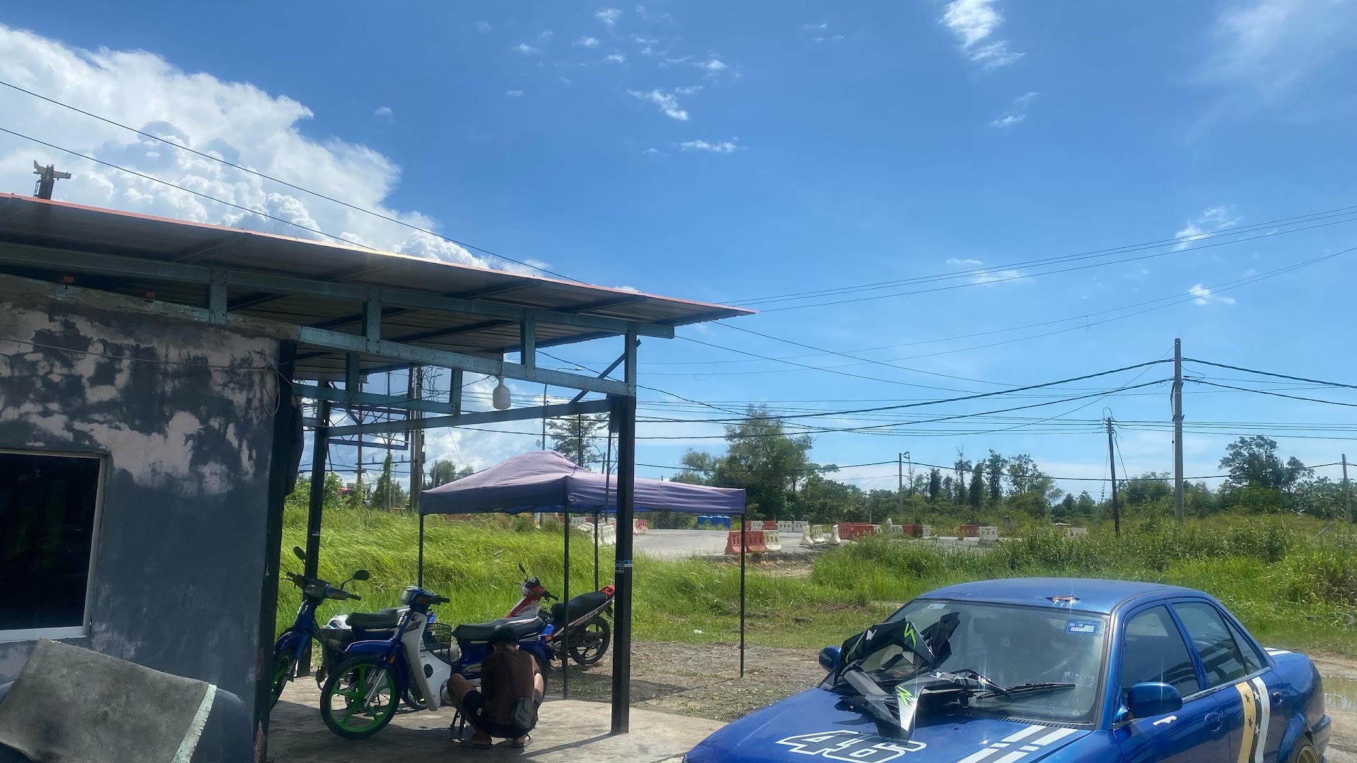 YOYET GARAGE — photo 3
