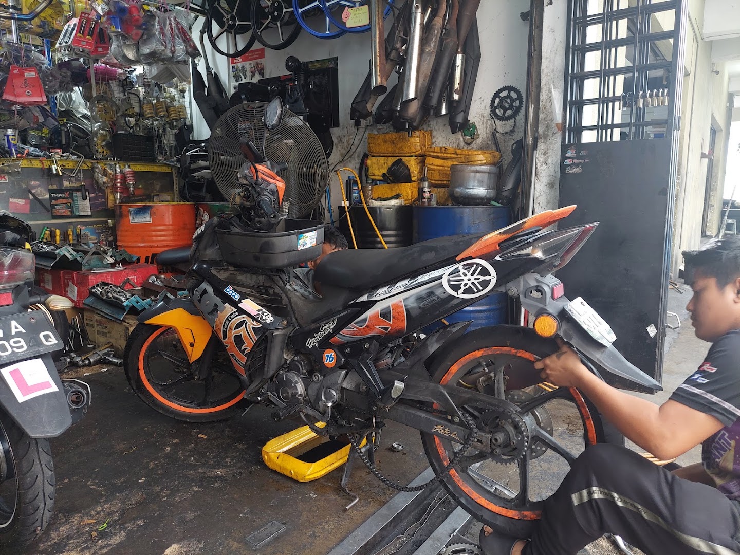 Y & J Motorsport — photo 2