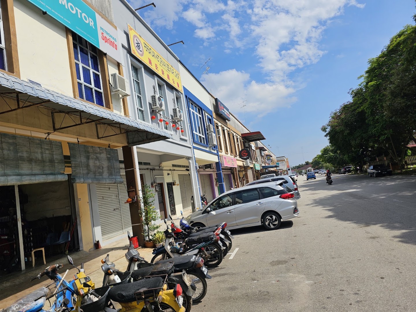 BOON HUAT MOTOR 文發摩哆 — photo 5
