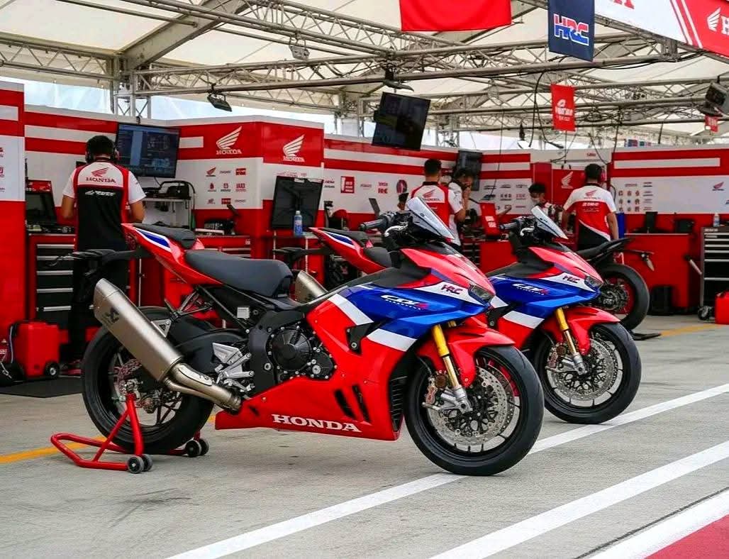 TOP GUN MOTOR CENTRE in Rawang