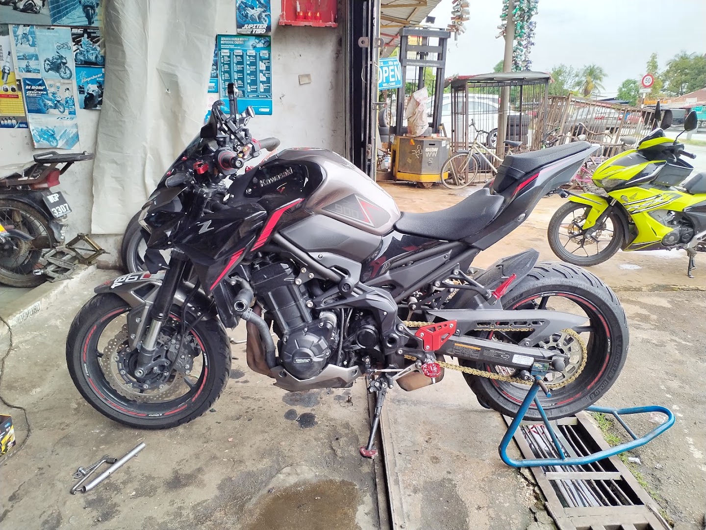 TOP GUN MOTOR CENTRE — photo 3