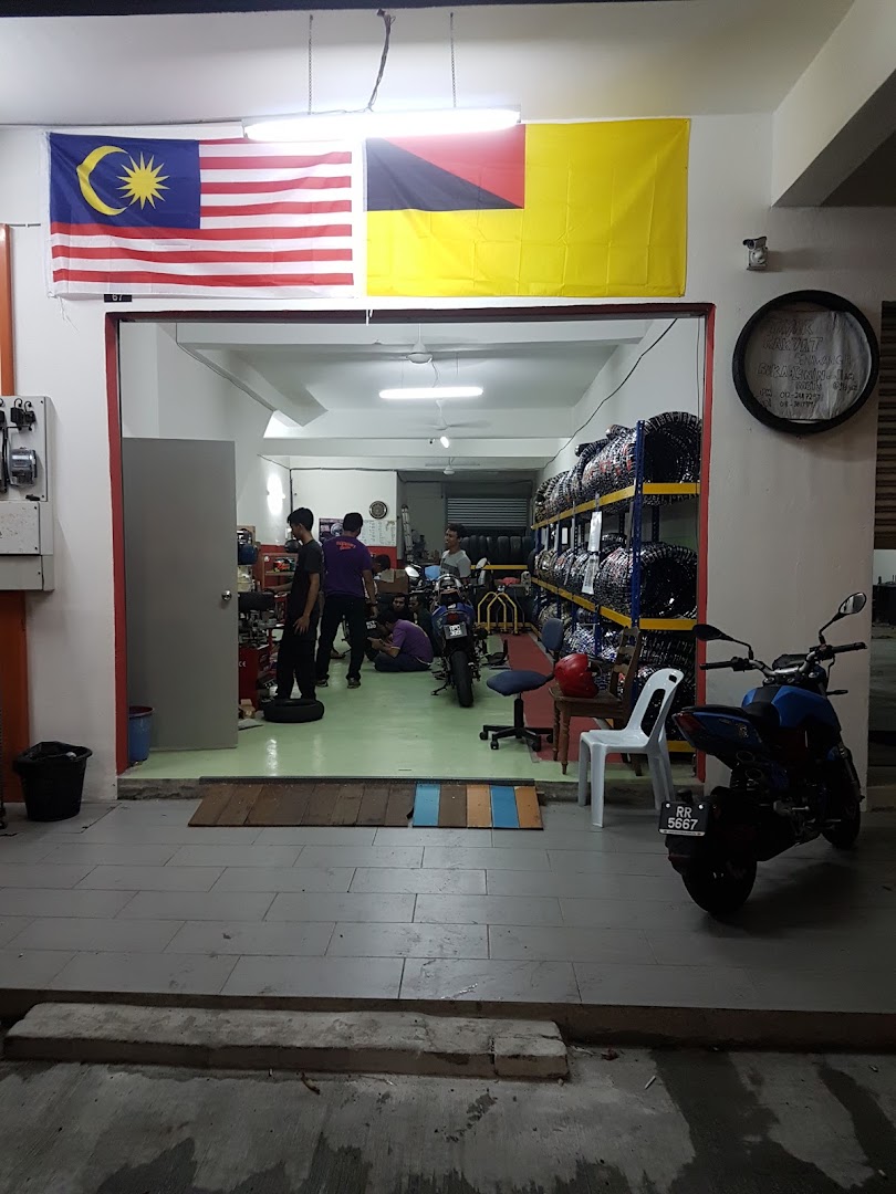 Tayar Rakyat Senawang in Senawang