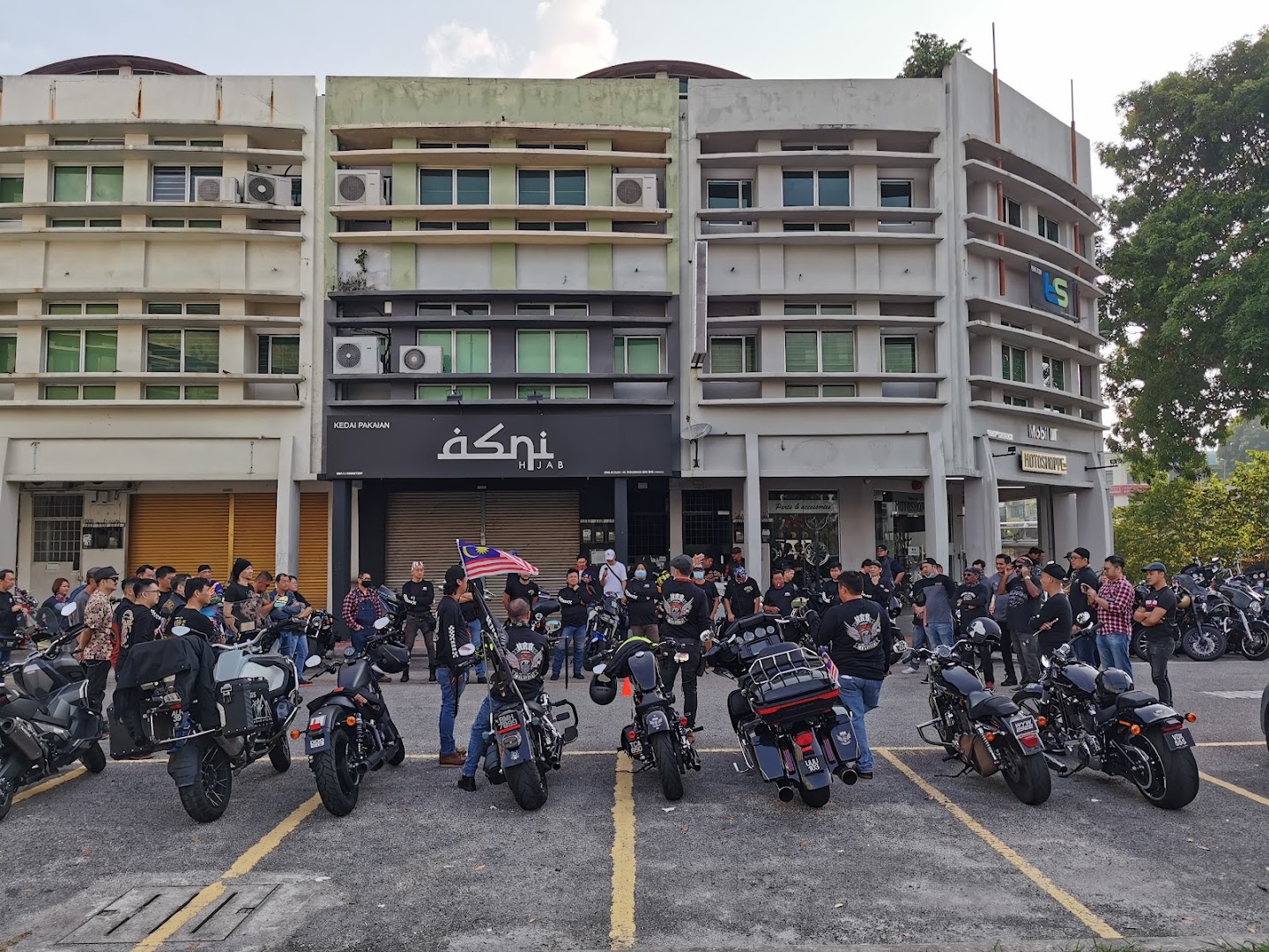 Motoshoppe — photo 2