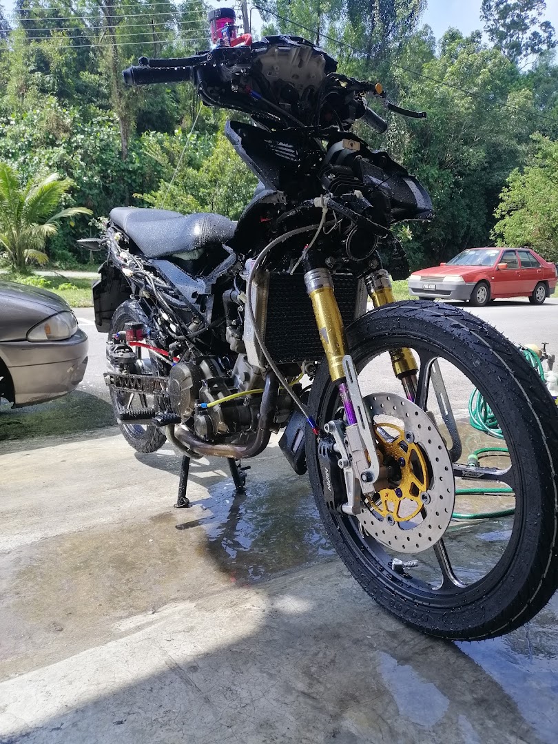 AMY_GARAGEX (AMY MOTORCYCLE) — photo 2