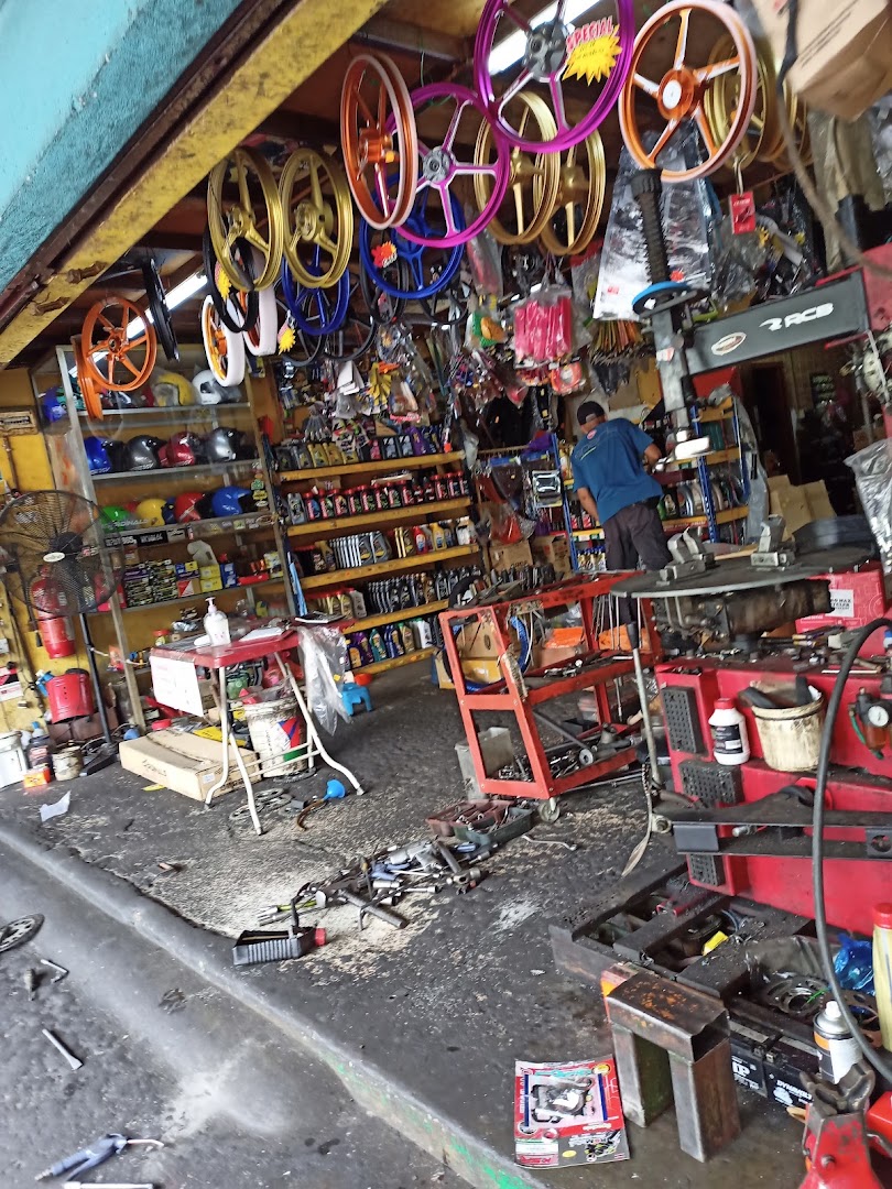 Promax Cycle Sdn Bhd | Suzuka Oil — photo 2