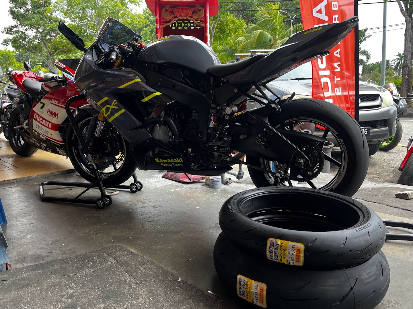 Lee Cycle Superbike — photo 5