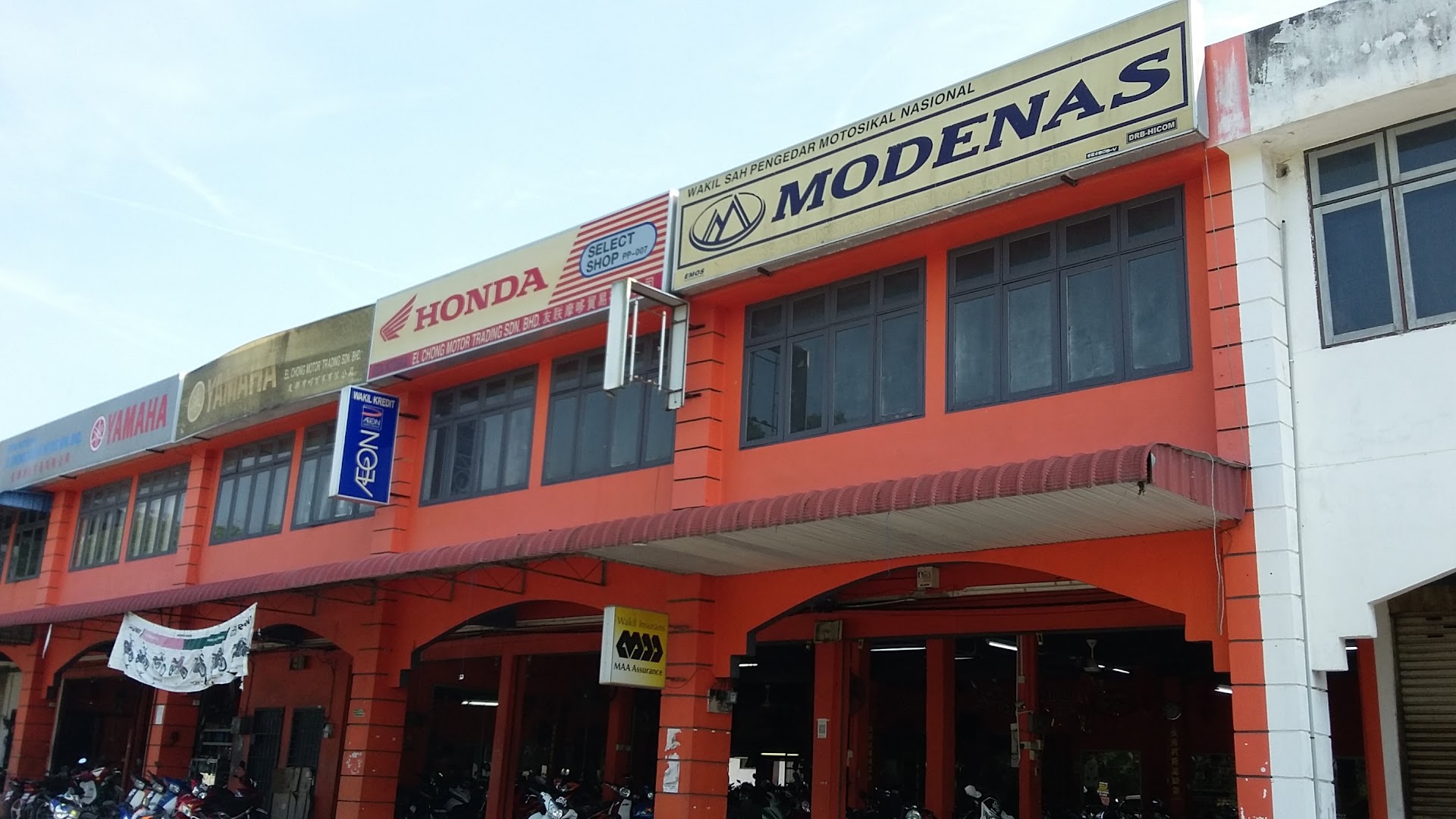 Ewe Lian Motor & Trading in Parit Buntar
