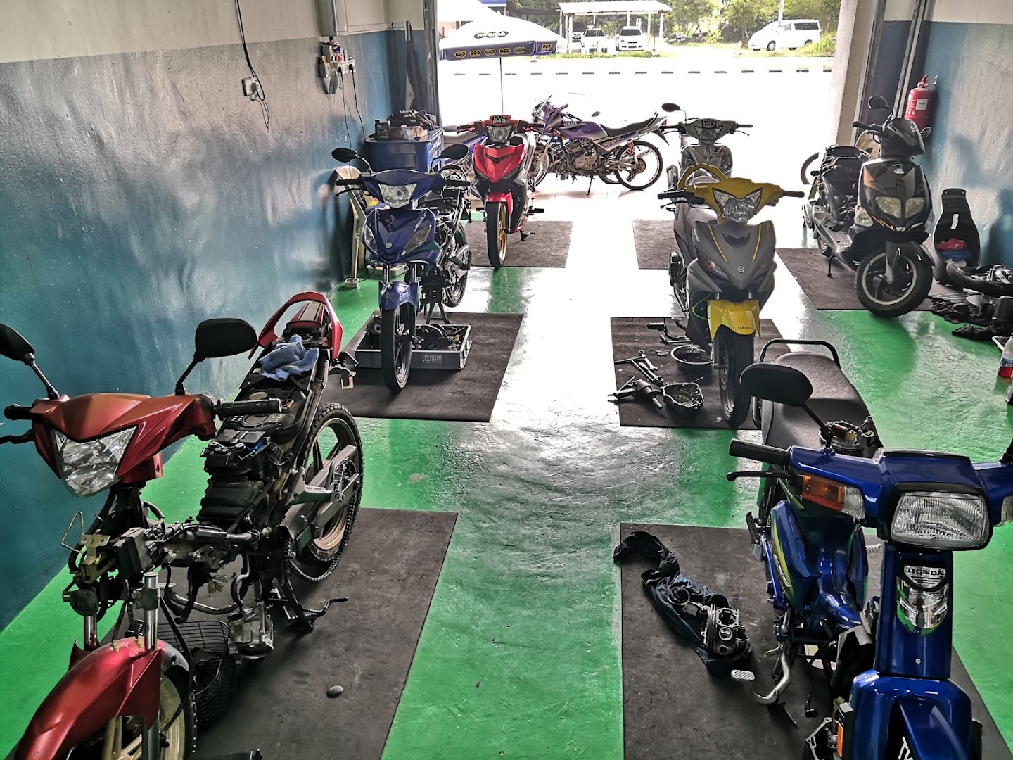 Faris Motorsport — photo 3