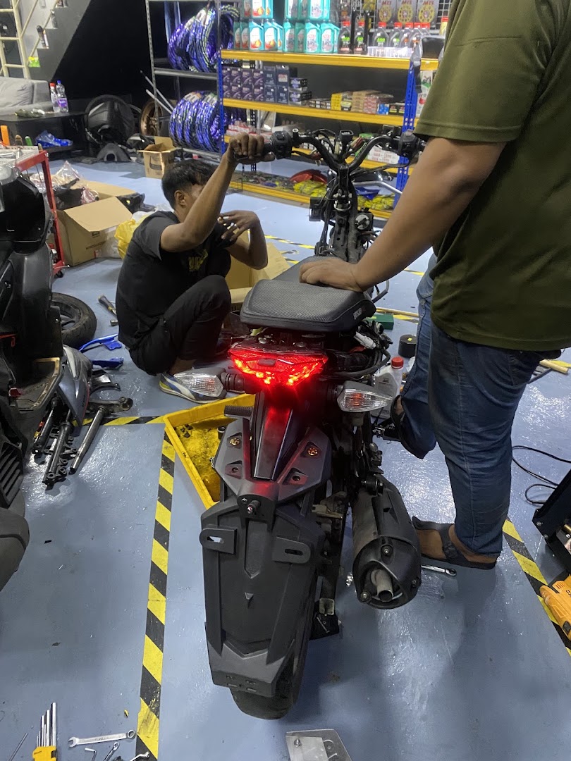 YAA Motorsports (Insurance Claim) Motor — photo 4