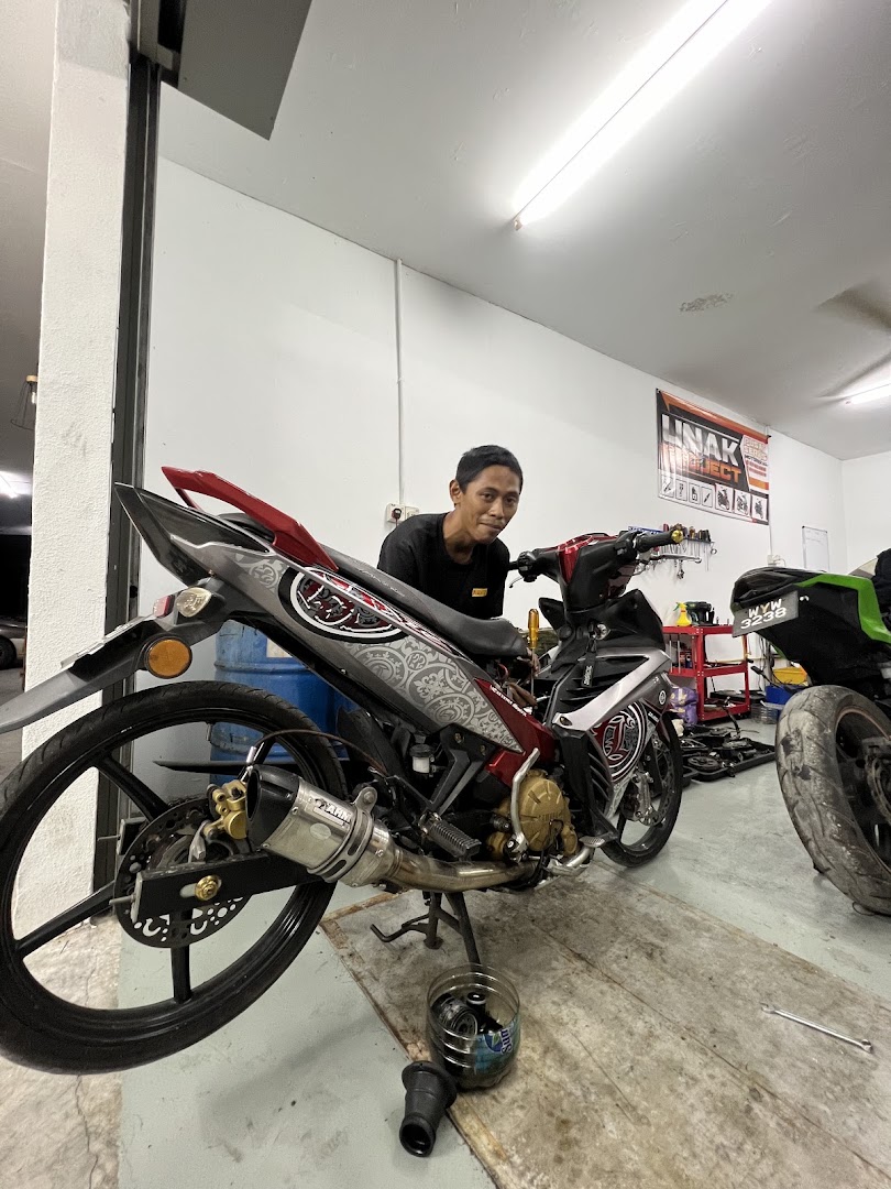 Unak project bengkel motosikal in Jenjarom
