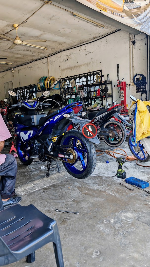 ZKM Garage — photo 3