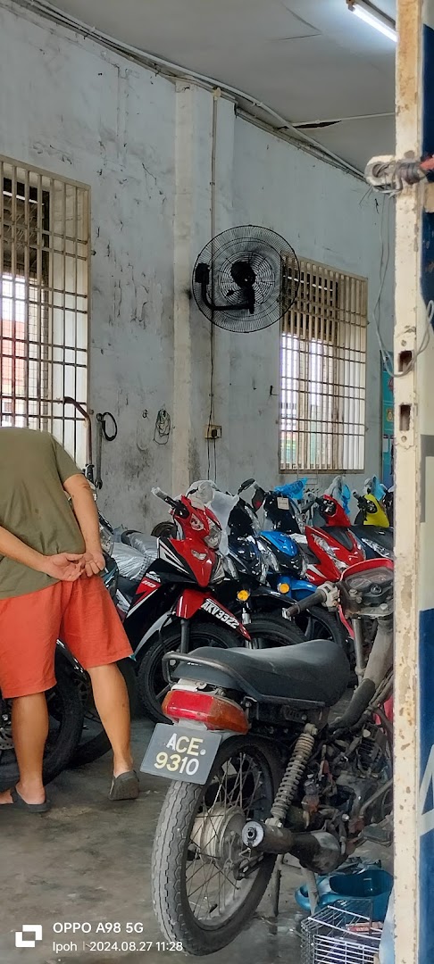 Kledang Motors 升旗山摩多 — photo 3