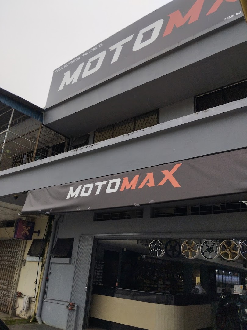 Motomax Tambunan in Tambunan