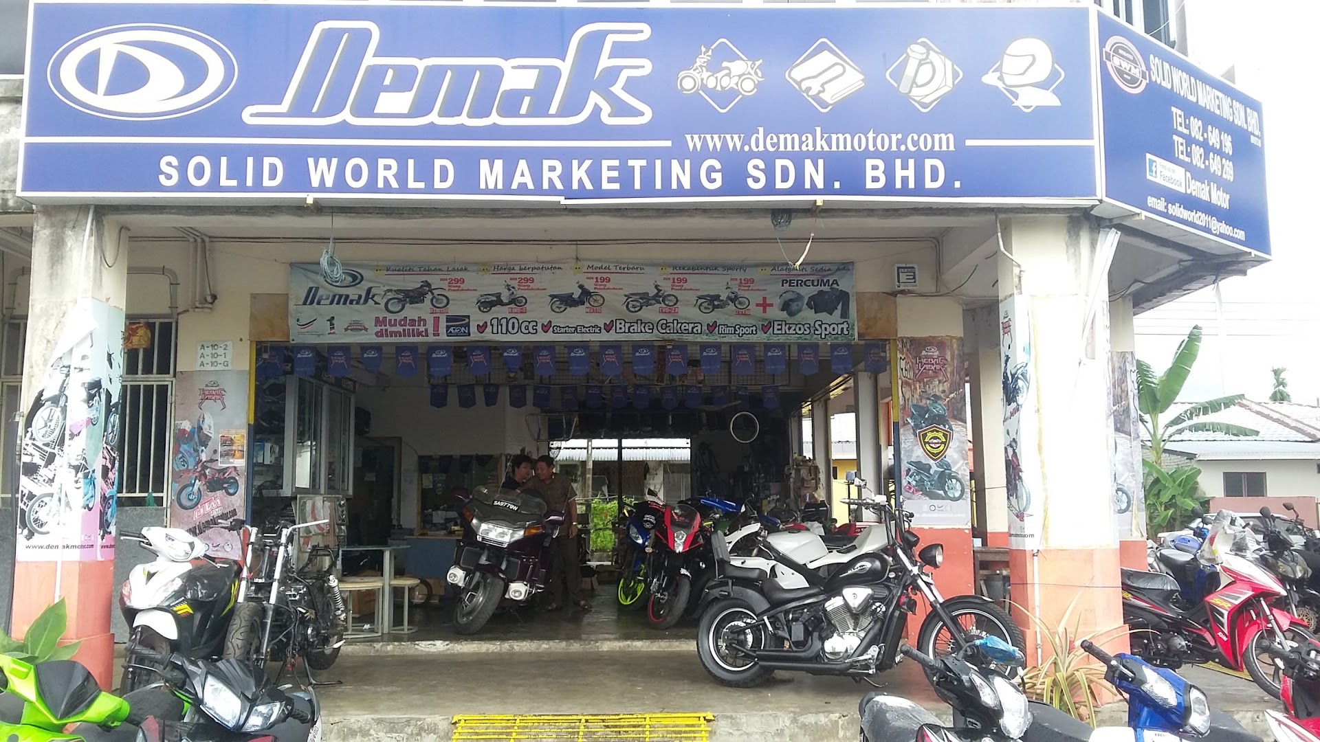 Solid world motorcycle shop in Kuching