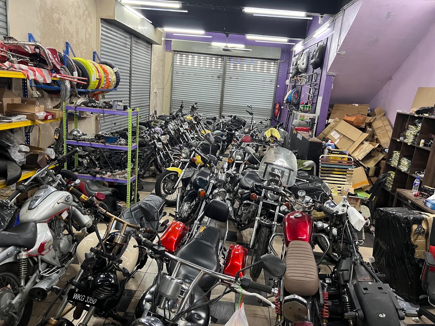 RAY CUSTOM GARAGE — photo 2