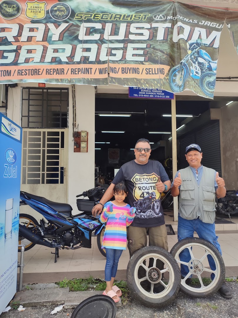 RAY CUSTOM GARAGE — photo 5