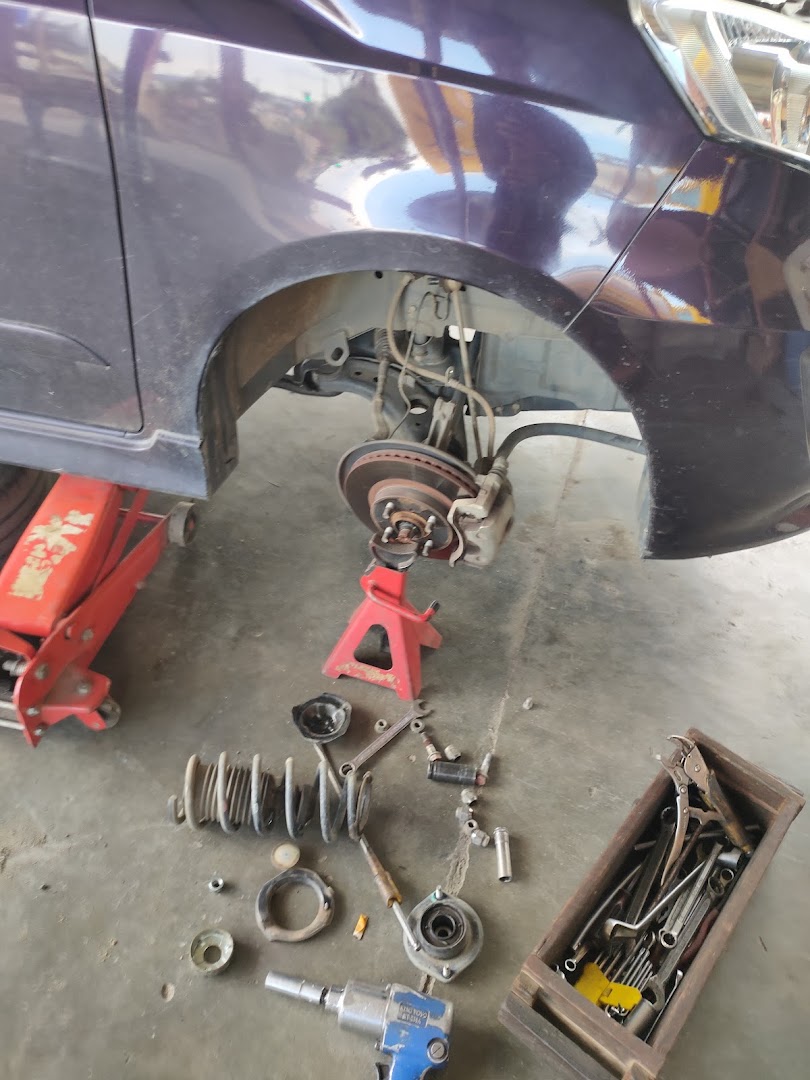 MYMJ MOTOR GARAGE(Repair&BikeWash) — photo 3