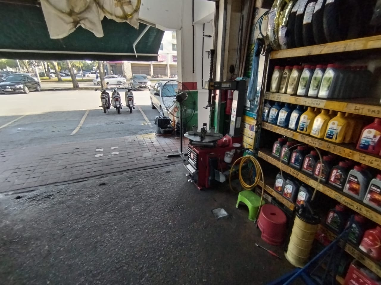 T.S. Ong Motor @ Bandar Sunway — photo 2